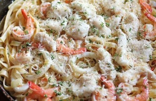 Seafood Alfredo