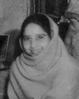 Finally, and most interesting of all, <b>Shanti Devi</b> was able to tell her <b>...</b> - ando_shantidevi