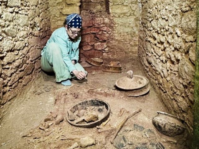 Tomb Of Te K’ab Chaak, First Ruler Of Ancient Maya City Caracol – Discovered
