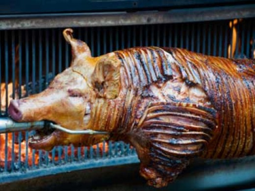 Check Out This Delicious Whole Grilled Pig | Cooking and Recipes