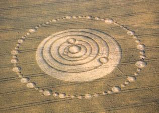 image The 1995 crop circle at Longwood Warren, UK. ‘The Earth is Missing’