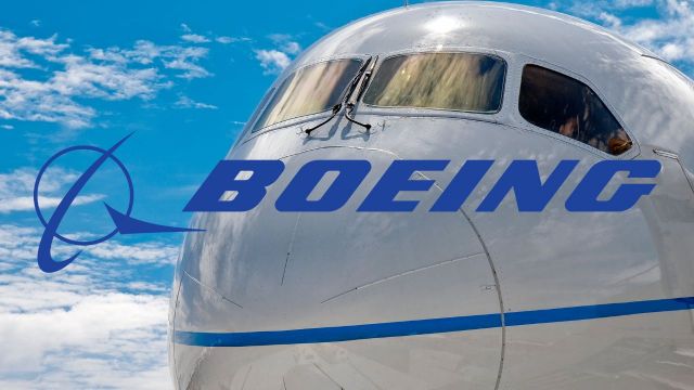 A Crack In The Skies The Boeing Coverup The Whistleblowers And The   Boeing 