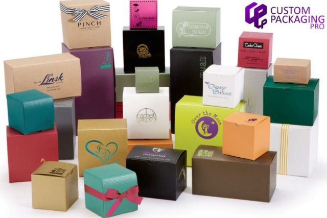 custom packaging boxes with logo