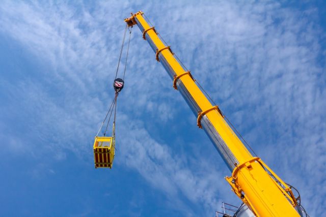 Crane hire Peterborough